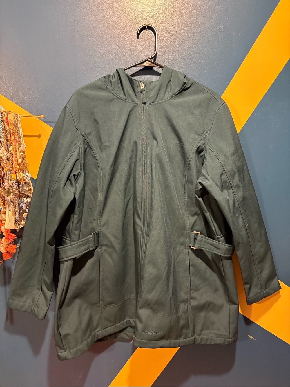 Free Tech Juniper Lightweight Hooded Jacket NWOT